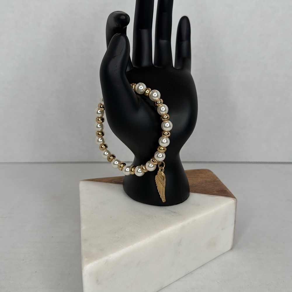 Vintage Gold and White Beaded Bracelet with Wing Charm lot C5